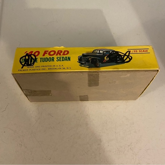 EMPTY📦 Vintage model car (1/32) cardboard box 1940 Ford Sedan car. - Picture 2 of 12